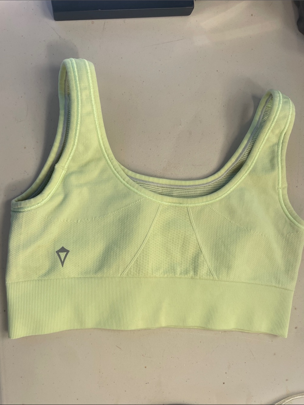 Ivivva Scoop Neck Sport Bra in Light Lime